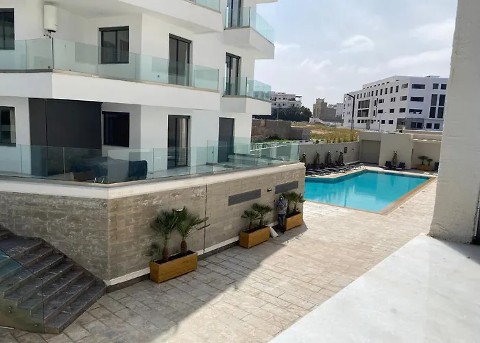 Cozy Appartement With Swimming Pool